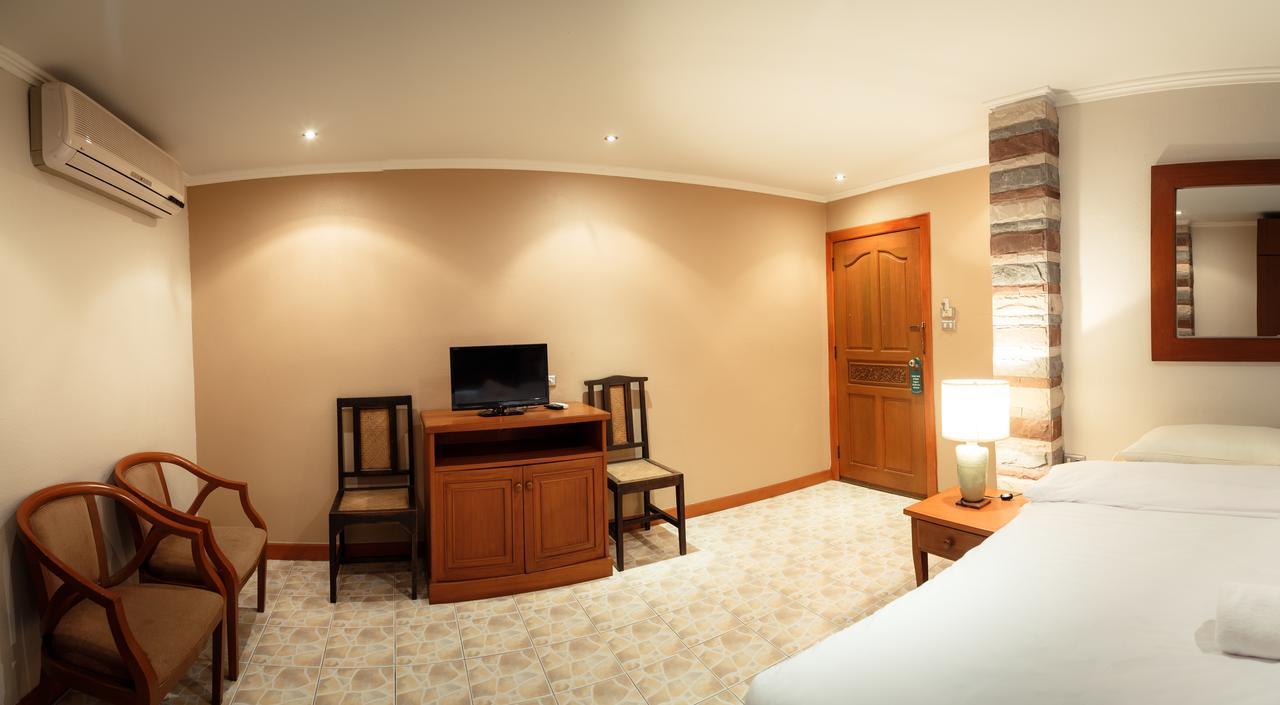 Avenue Beach Hotel 좀티엔 비치 외부 사진