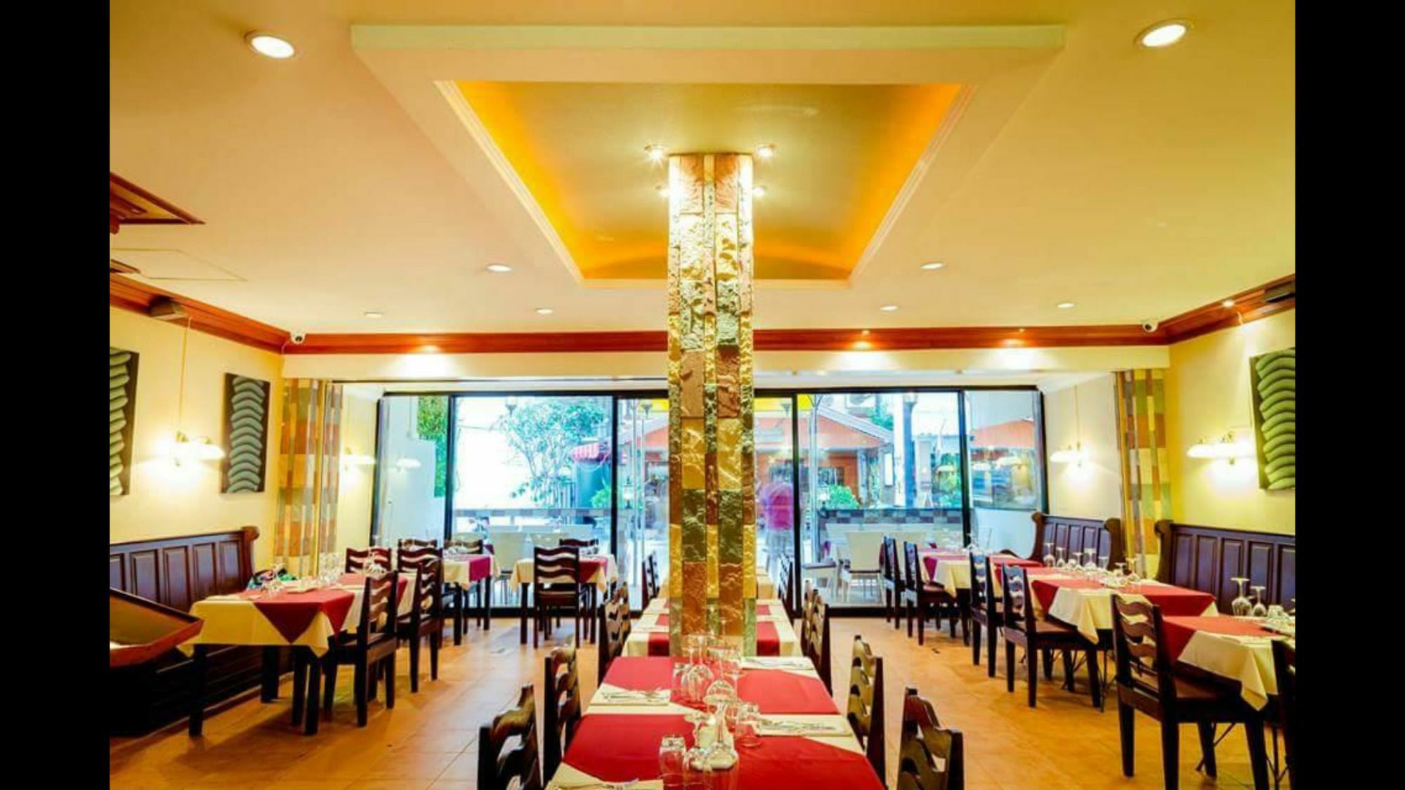 Avenue Beach Hotel 좀티엔 비치 외부 사진