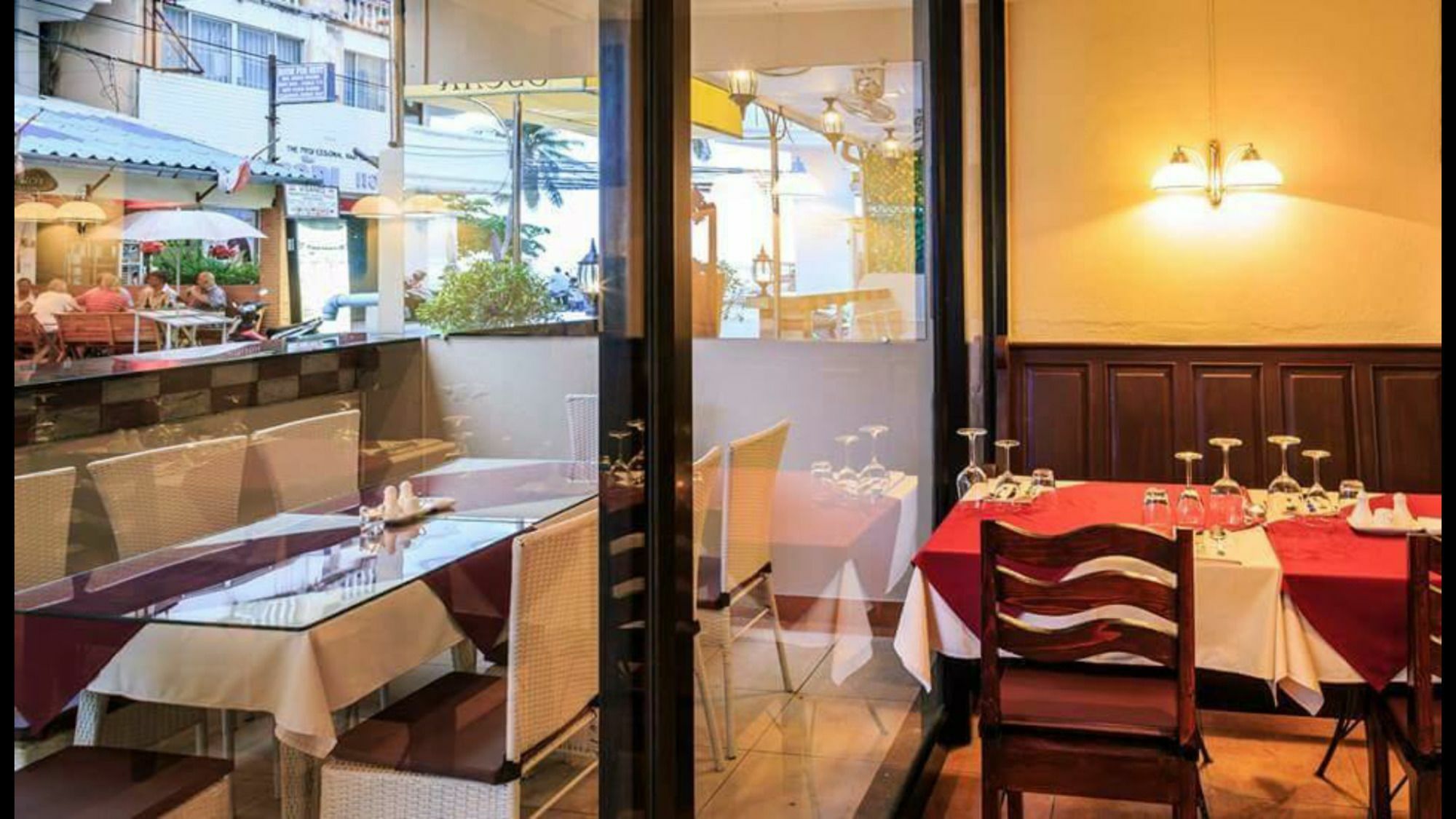 Avenue Beach Hotel 좀티엔 비치 외부 사진